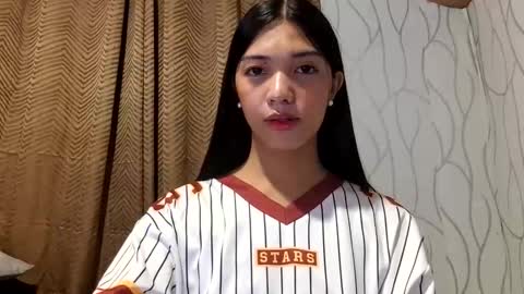 Snapshot of litl_tits chatting on 3, 3, 2026 litl_tits online show from 3, 3, 2026