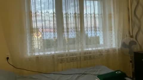 Snapshot of litle_girl05 chatting on 17, 6, 2026 LUNA online show from 17, 6, 2026