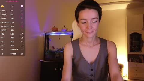Snapshot of litllle_alis_a chatting on 8, 10, 2025 Alisa online show from 8, 10, 2025