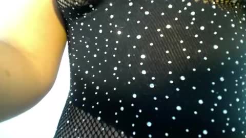 Snapshot of little18doll chatting on 14, 6, 2026 little18doll online show from 14, 6, 2026