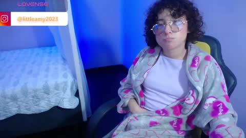 Snapshot of little__amy_ chatting on 15, 1, 2025 AMY online show from 15, 1, 2025