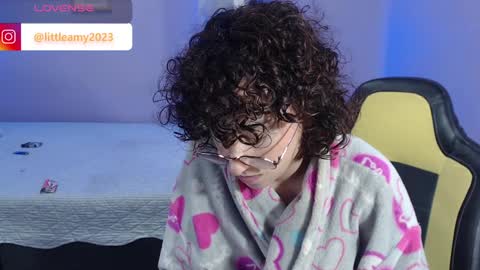 Snapshot of little__amy_ chatting on 28, 1, 2025 AMY online show from 28, 1, 2025