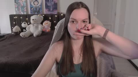 little__flowers online show from 11, 11, 2025