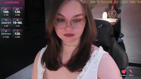 Snapshot of little_bambii_ chatting on 6, 1, 2025 Eva online show from 6, 1, 2025