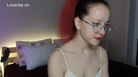 little_bliss online show from 27, 1, 2025