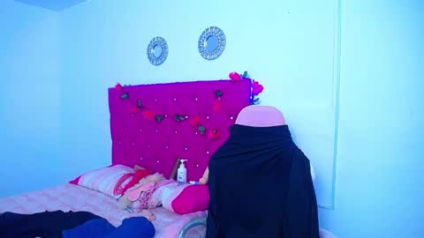 Snapshot of little_flower4you chatting on 17, 1, 2025 mai rojas online show from 17, 1, 2025