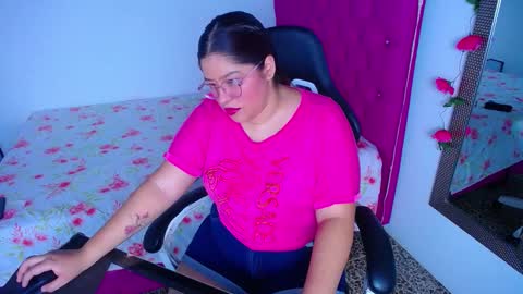 Snapshot of little_flower4you chatting on 9, 3, 2025 mai rojas online show from 9, 3, 2025