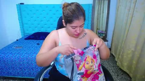 Snapshot of little_flower4you chatting on 21, 9, 2025 mai rojas online show from 21, 9, 2025