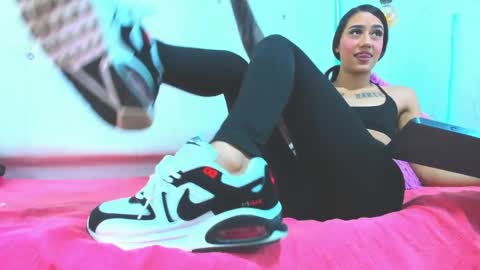   online show from 28, 3, 2026