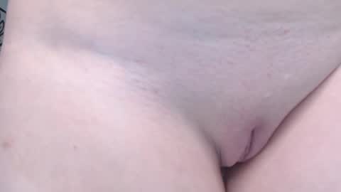 Snapshot of little_pearl_ chatting on 25, 12, 2024 Adaline online show from 25, 12, 2024