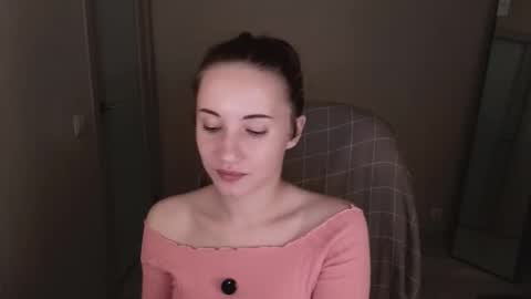 little_pretty_woman online show from 8, 10, 2025