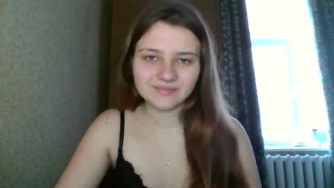 little_shygirl_ online show from 2, 2, 2025