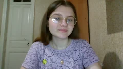 little_shygirl_ online show from 10, 3, 2025