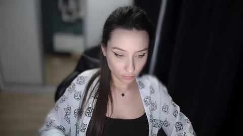 Alice online show from 10, 12, 2024