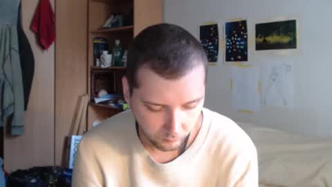 littlealien7 online show from 11, 11, 2025