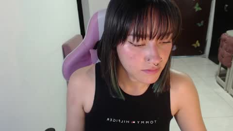 Snapshot of littleangelx_m chatting on 4, 5, 2026 Daniela online show from 4, 5, 2026