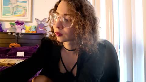 littledeathtrap online show from 22, 2, 2026