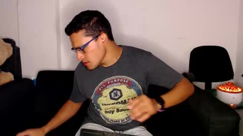 Snapshot of littledicklatin chatting on 6, 10, 2025 Manu online show from 6, 10, 2025