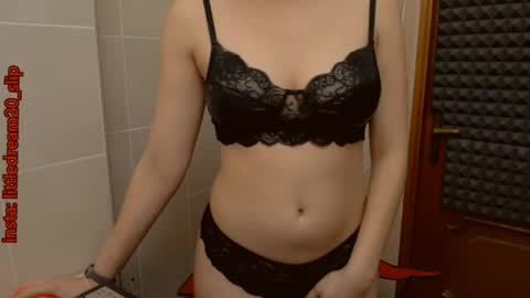 LittleDream20 online show from 2, 1, 2025