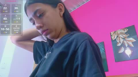Snapshot of littlee_emilyy_ chatting on 26, 5, 2026 Emily online show from 26, 5, 2026