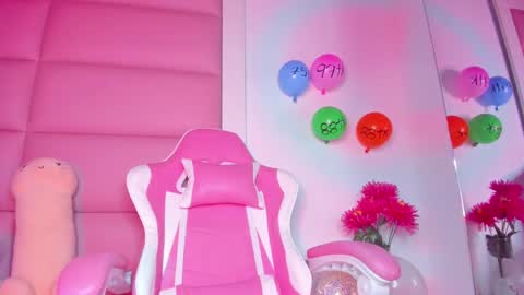 littlee_emma_ online show from 9, 2, 2025