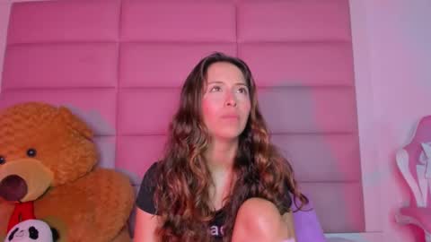 littlee_emma_ online show from 2, 3, 2025