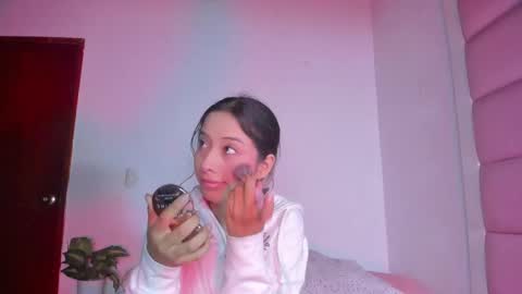 littlee_emma_ online show from 1, 10, 2025