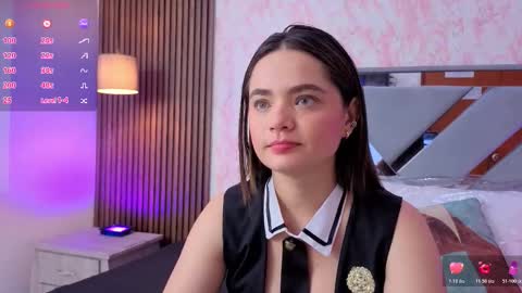 Snapshot of littleesara18 chatting on 22, 3, 2026 Sara online show from 22, 3, 2026