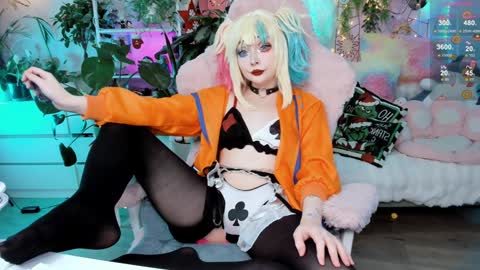 Riza Riri Puff  online show from 12, 1, 2025