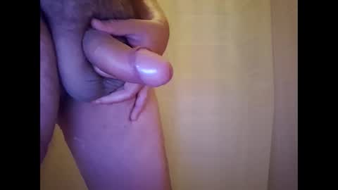 littleguyy888 online show from 18, 11, 2025