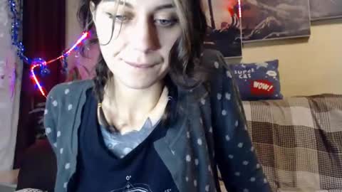 littlehappines online show from 19, 1, 2025