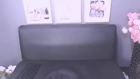 littleindianmilf online show from 3, 1, 2025