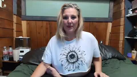 lisanixs online show from 16, 4, 2026