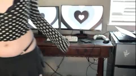 Snapshot of littlelunaishorny chatting on 28, 5, 2026 Luna online show from 28, 5, 2026