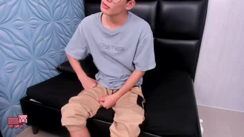 MAX online show from 21, 9, 2025