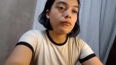 Snapshot of littlemelii chatting on 17, 9, 2025 Melia online show from 17, 9, 2025