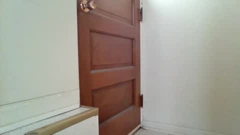 Snapshot of littlemember2 chatting on 2, 2, 2025 Littlemember2 online show from 2, 2, 2025