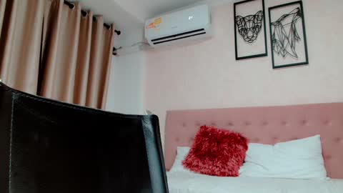 Sarahs Room online show from 19, 1, 2025