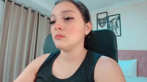 Snapshot of littlemolly_pregnant chatting on 6, 7, 2026 Sarahs Room online show from 6, 7, 2026