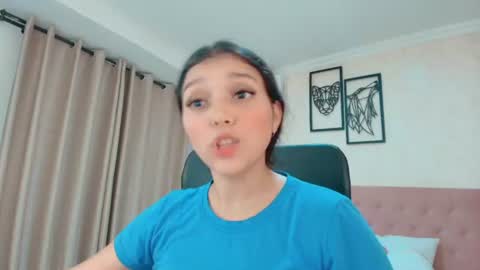 Snapshot of littlemolly_pregnant chatting on 15, 7, 2026 Sarahs Room online show from 15, 7, 2026