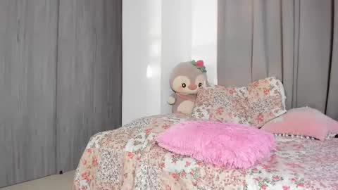 Snapshot of littlemoon18 chatting on 20, 2, 2025 Luna online show from 20, 2, 2025