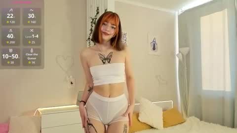 Snapshot of littlenight0wl chatting on 24, 9, 2025 Bella online show from 24, 9, 2025