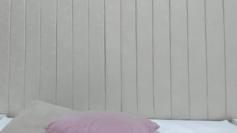 im olivia IG littleolivia01 online show from 17, 2, 2025