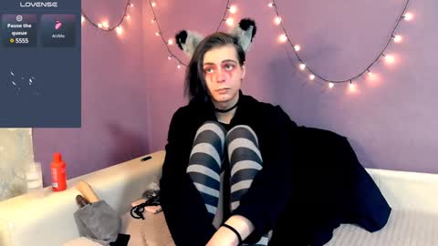 Felix online show from 1, 2, 2025