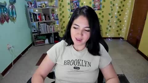 Snapshot of littleprety6969 chatting on 13, 1, 2025 Mia  Wednesday to Sunday 730 am to 1030 am Colombian Hour D online show from 13, 1, 2025