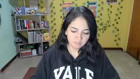 Snapshot of littleprety6969 chatting on 10, 2, 2025 Mia  Wednesday to Sunday 730 am to 1030 am Colombian Hour D online show from 10, 2, 2025