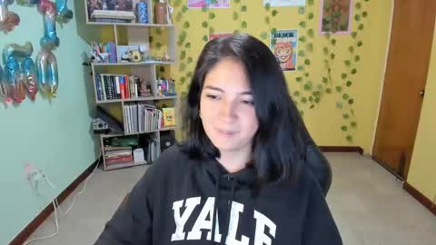 Snapshot of littleprety6969 chatting on 10, 2, 2025 Mia  Wednesday to Sunday 730 am to 1030 am Colombian Hour D online show from 10, 2, 2025