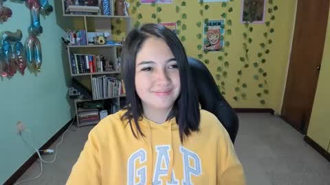 Snapshot of littleprety6969 chatting on 22, 2, 2025 Mia  Wednesday to Sunday 730 am to 1030 am Colombian Hour D online show from 22, 2, 2025