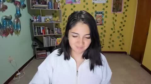 Snapshot of littleprety6969 chatting on 2, 3, 2025 Mia  Wednesday to Sunday 730 am to 1030 am Colombian Hour D online show from 2, 3, 2025
