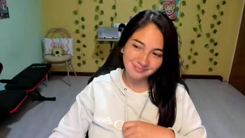 Mia  Wednesday to Sunday 730 am to 1030 am Colombian Hour D online show from 23, 7, 2026